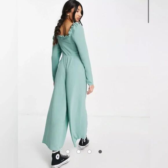 NWT ASOS Mint Green Button Front Ruffle Square Neck Straight Leg Jumpsuit size 4 - Picture 2 of 11
